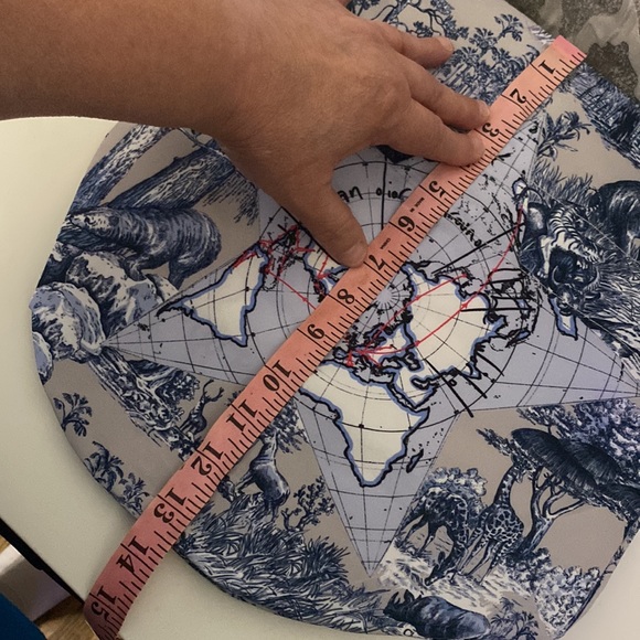 Christian Dior Around The World String Pouch - Picture 10 of 12